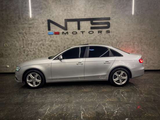 AUDI-A4-1.8 TFSI ATTRACTION GASOLINA 4P MULTITRONIC AUDI-A4-2012