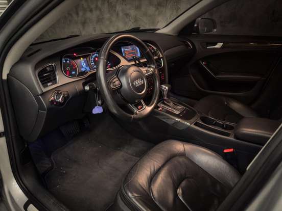 AUDI-A4-1.8 TFSI ATTRACTION GASOLINA 4P MULTITRONIC AUDI-A4-2012
