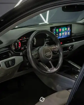 AUDI-A4-2020