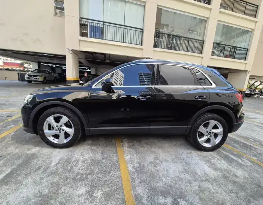 AUDI-Q3-2021