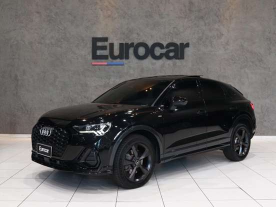 AUDI-Q3-2022