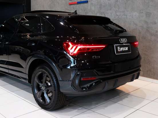 AUDI-Q3-2.0 40 TFSI GASOLINA SPORTBACK PERFORMANCE BLACK QUATTRO TIPTRONIC AUDI-Q3-2022