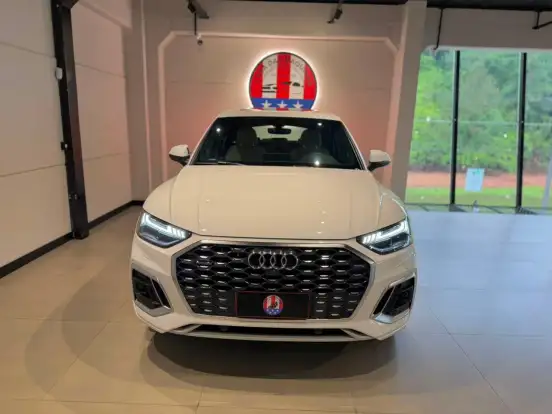 AUDI-Q5-2023