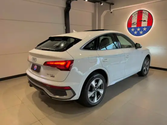 AUDI-Q5-2023