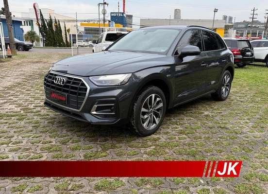 AUDI-Q5-2022