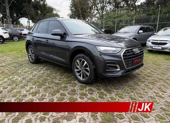 AUDI-Q5-2022