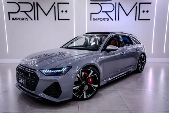 AUDI-RS6-2021