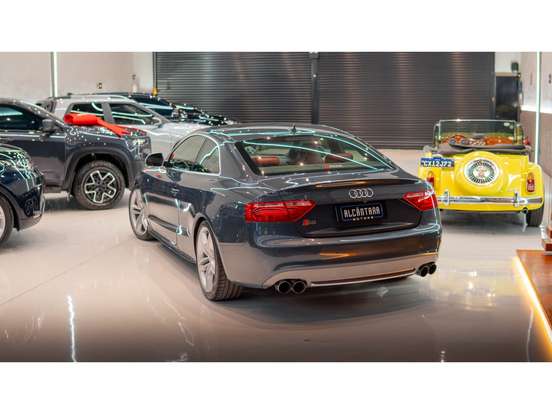 AUDI-S5-2008