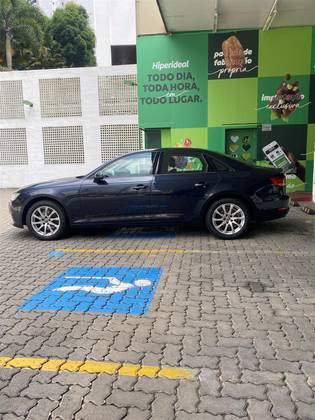 AUDI A4 2.0 TFSI AMBIENTE GASOLINA 4P S TRONIC