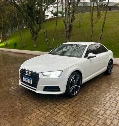 AUDI A4 2.0 TFSI ATTRACTION GASOLINA 4P S TRONIC
