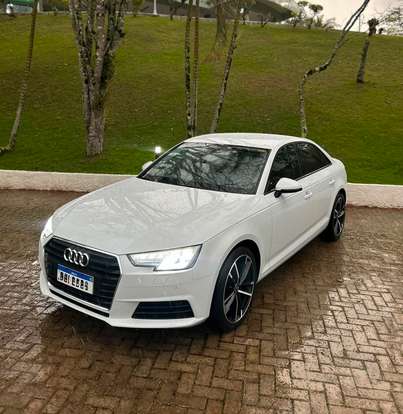 AUDI-A4-2018