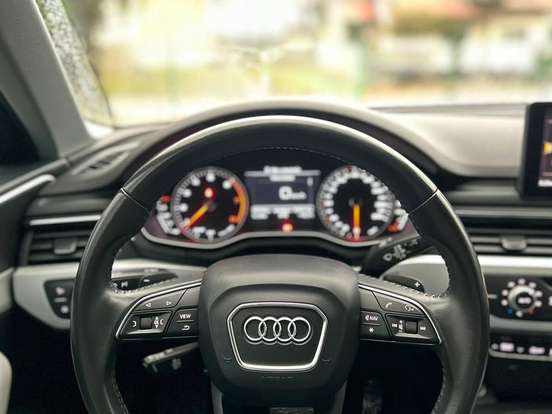 AUDI-A4-2.0 TFSI ATTRACTION GASOLINA 4P S TRONIC AUDI-A4-2018