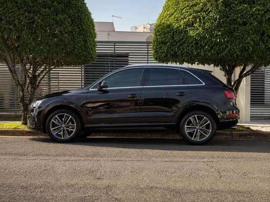 AUDI-Q3-2.0 TFSI AMBIENTE QUATTRO 4P GASOLINA S TRONIC AUDI-Q3-2017