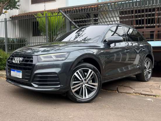 AUDI-Q5-2019
