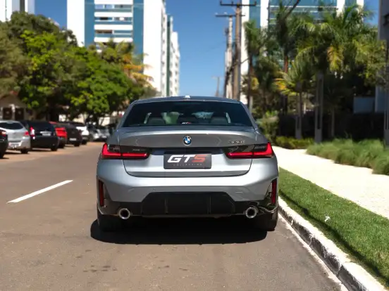 BMW-320i-2.0 16V TURBO FLEX M SPORT AUTOMÁTICO BMW-320i-2023