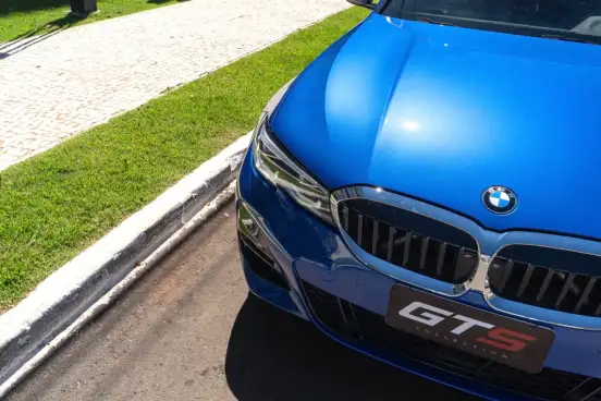 BMW-320i-2021