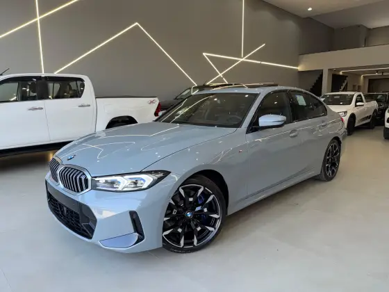BMW 320i 2.0 16V TURBO FLEX M SPORT AUTOMÁTICO BMW 320i 2.0 16V TURBO FLEX M SPORT AUTOMÁTICO