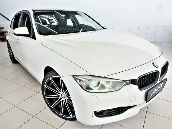 BMW-320i-2012