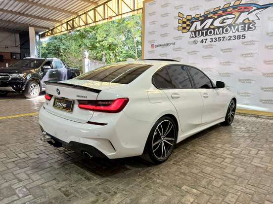 BMW-320i-2.0 16V TURBO FLEX M SPORT AUTOMÁTICO BMW-320i-2021