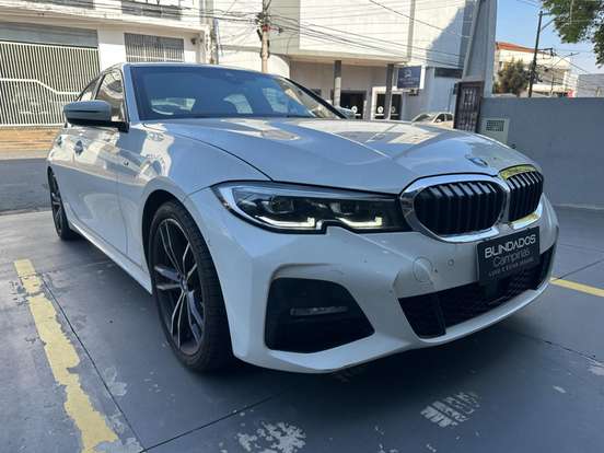 BMW-320i-2022