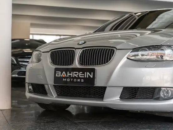 BMW-325i-2006