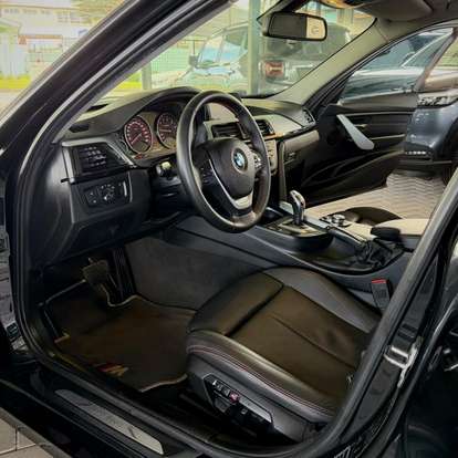 BMW-328i-2015