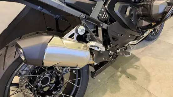 BMW-R 1300 GS ADVENTURE TRIPLE BLACK-2025