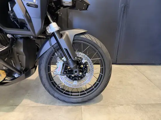 BMW-R 1300 GS ADVENTURE TRIPLE BLACK-2025