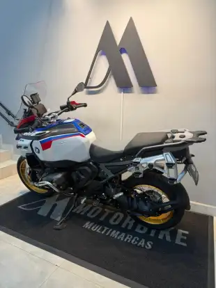 BMW-R 1300 GS ADVENTURE TROPHY BMW-R 1300 GS ADVENTURE TROPHY-2025