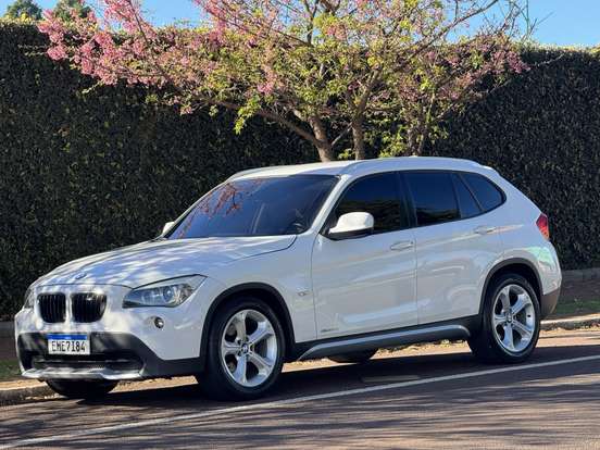 BMW-X1-2.0 16V TURBO GASOLINA SDRIVE20I 4P AUTOMÁTICO BMW-X1-2012