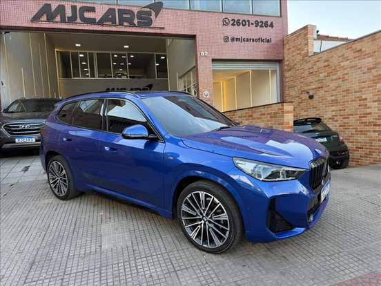 BMW-X1-2024