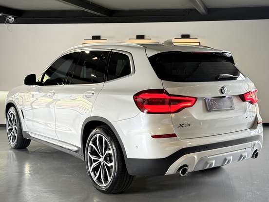 BMW-X3-2.0 16V HÍBRIDO X LINE XDRIVE30E STEPTRONIC BMW-X3-2021