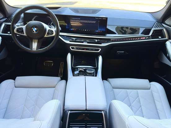 BMW-X6-3.0 TWINPOWER GASOLINA XDRIVE40I M SPORT AUTOMÁTICO BMW-X6-2024