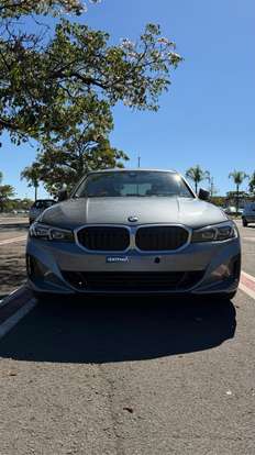 BMW-320i-2022