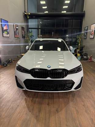 BMW-320i-2024