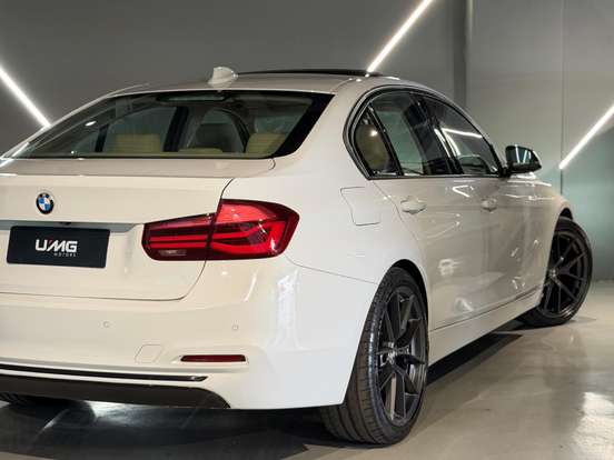 BMW-320i-2.0 SPORT GP 16V TURBO ACTIVE FLEX 4P AUTOMÁTICO BMW-320i-2018
