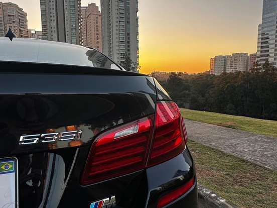 BMW-535i-3.0 M SPORT 24V GASOLINA 4P AUTOMÁTICO BMW-535i-2014
