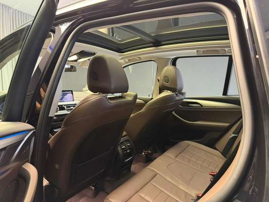 BMW-X3-2022