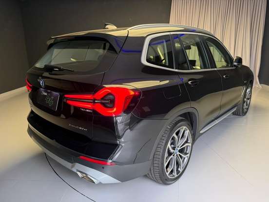 BMW-X3-2022