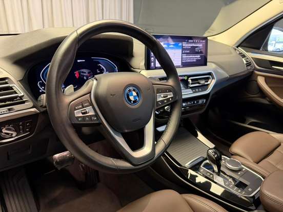 BMW-X3-2022