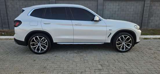 BMW-X3-2021