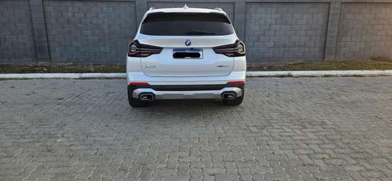 BMW-X3-2021