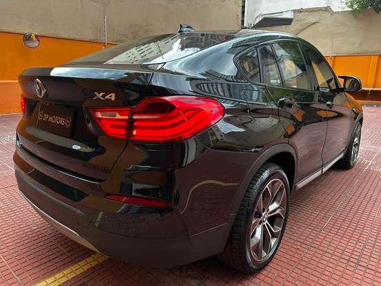 BMW-X4-2017