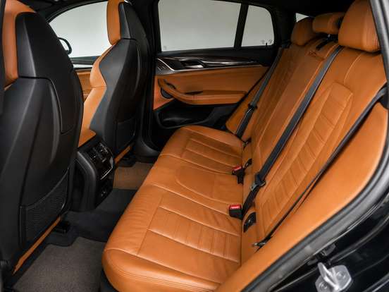 BMW-X4-2022