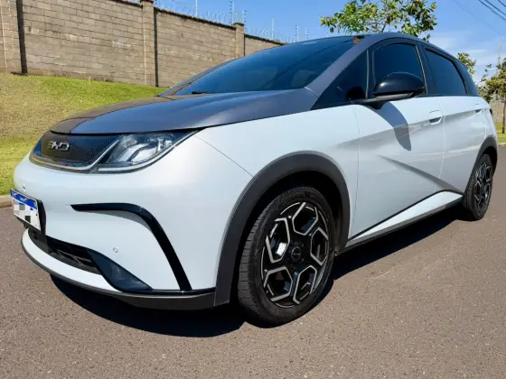 BYD DOLPHIN 60,5 KW ELÉTRICO PLUS