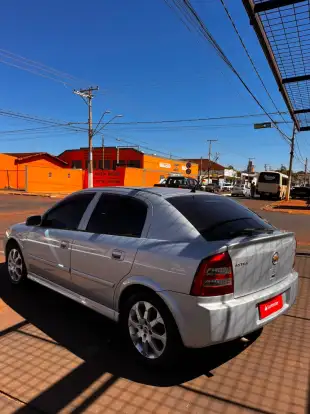CHEVROLET-ASTRA-2011