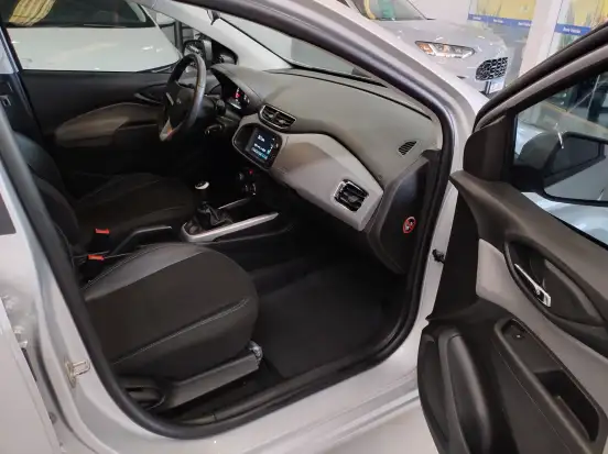 CHEVROLET-ONIX-2019