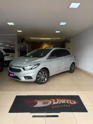 CHEVROLET ONIX 1.4 MPFI ADVANTAGE 8V FLEX 4P AUTOMÁTICO CHEVROLET ONIX 1.4 MPFI ADVANTAGE 8V FLEX 4P AUTOMÁTICO