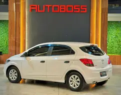 CHEVROLET ONIX 1.0 MPFI JOY 8V FLEX 4P MANUAL CHEVROLET ONIX 1.0 MPFI JOY 8V FLEX 4P MANUAL
