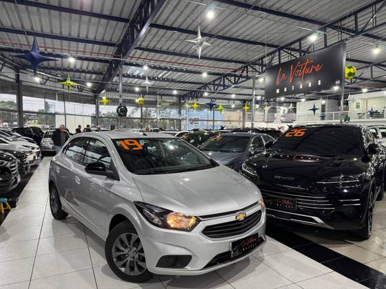 CHEVROLET ONIX 1.4 MPFI ADVANTAGE 8V FLEX 4P AUTOMÁTICO
